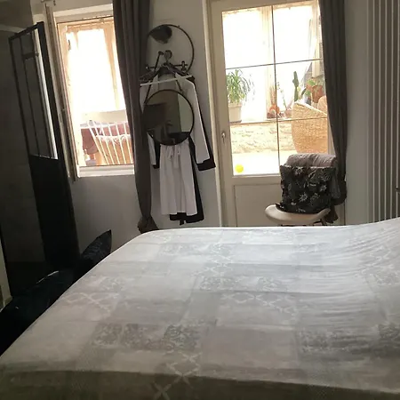 Bed & Breakfast Le Bois De Montpouillan