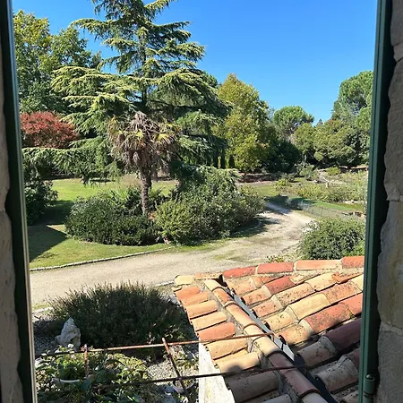 Le Bois De Oda ve Kahvaltı 3*