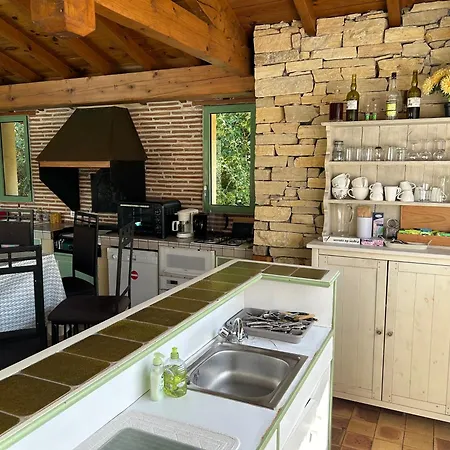 Bed & Breakfast Le Bois De Montpouillan