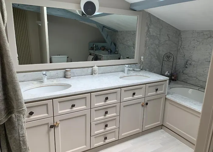 Le Bois De 4* Montpouillan