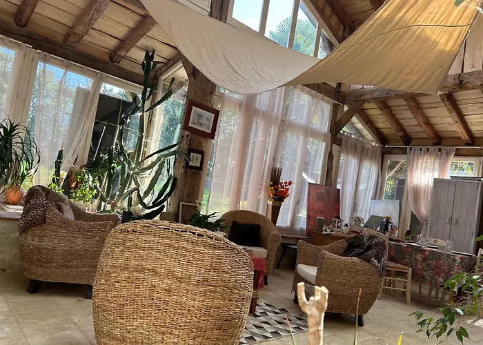 Le Bois De Panzió Montpouillan